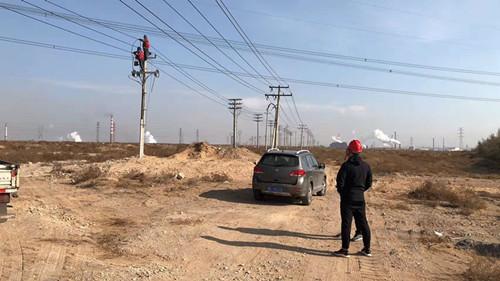 烏海電業(yè)局農(nóng)電處千里山農(nóng)電所：開展冬季設(shè)備巡視，確保安全生產(chǎn)