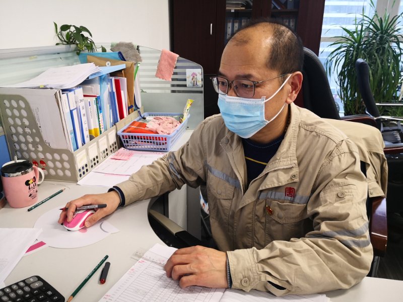 王兆猛的“日?!薄洿筇粕綎|清潔能源開發(fā)有限公司人力資源部負(fù)責(zé)人王兆猛