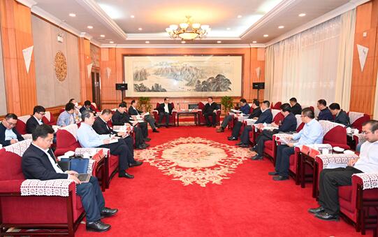 國家電投黨組副書記、總經(jīng)理江毅拜會青海省領(lǐng)導(dǎo)并調(diào)研黃河公司