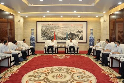 辛保安會(huì)見(jiàn)中國(guó)西電集團(tuán)董事長(zhǎng)白忠泉、總經(jīng)理裴振江