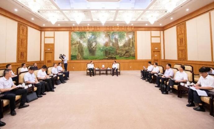 中核集團(tuán)總經(jīng)理、黨組副書記顧軍與福建省委副書記、代省長王寧會談