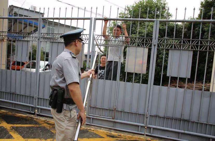 國(guó)網(wǎng)福建延平區(qū)供電公司:開展應(yīng)急演練 強(qiáng)化防恐防暴意識(shí)