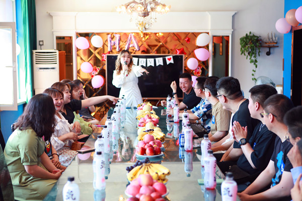 大唐蒙中事業(yè)部開展“趁現在 勇敢愛”青年交友聯誼活動