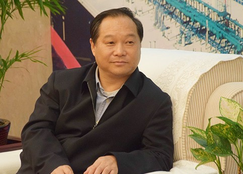 南方電網(wǎng)董事、黨組副書記畢亞雄：電網(wǎng)企業(yè)助力“30·60目標(biāo)”的舉措、思考和建議