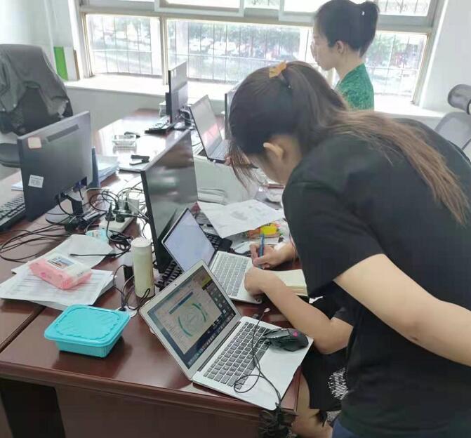 國(guó)網(wǎng)信通產(chǎn)業(yè)集團(tuán)：暴雨中，他們選擇堅(jiān)守崗位