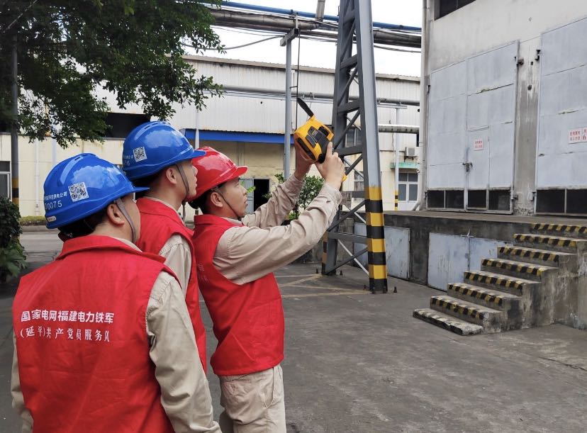 國(guó)網(wǎng)福建延平區(qū)供電公司:走訪大客戶 合理安排有序用電工作
