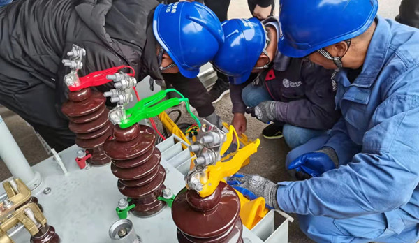 國(guó)網(wǎng)撫州市南豐縣供電公司：“提素質(zhì)，強(qiáng)隊(duì)伍，促發(fā)展”技能比武