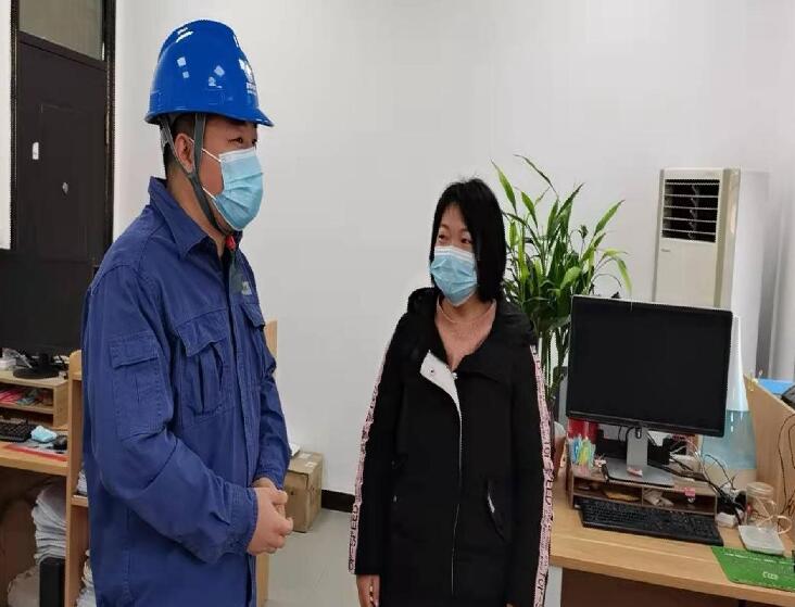 國網(wǎng)城固供電公司：走訪小微企業(yè)，當(dāng)好“電管家”