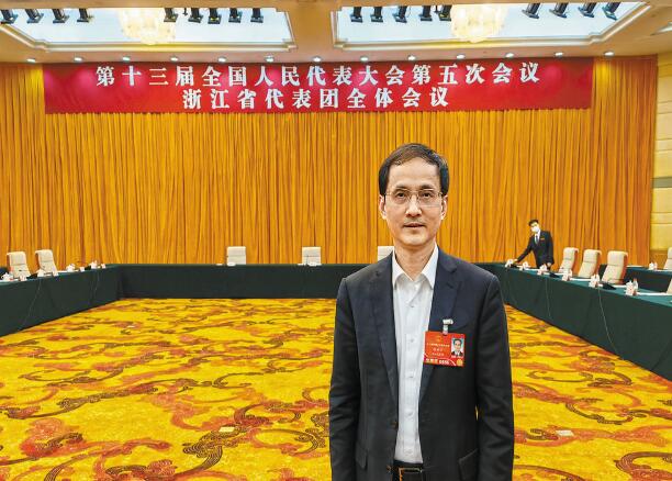 【兩會】電力為打造現(xiàn)代化濱海大都市注入動能——訪全國人大代表、浙江省寧波市經(jīng)濟和信息化局局長張世方