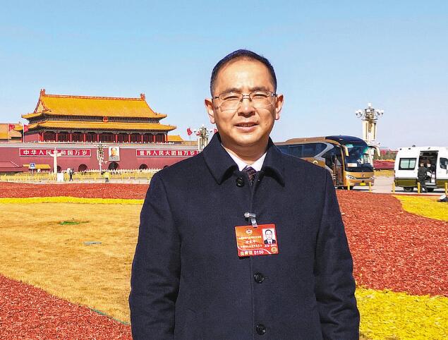 全國(guó)政協(xié)委員徐景坤：加強(qiáng)科技攻關(guān) 推動(dòng)新型電