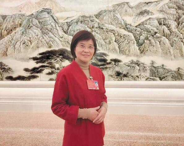 可靠電力助推紡織業(yè)綠色智能轉(zhuǎn)型——訪全國人大代表、江蘇陽光集團黨委書記、江蘇陽光股份有限公司董事長陳麗芬