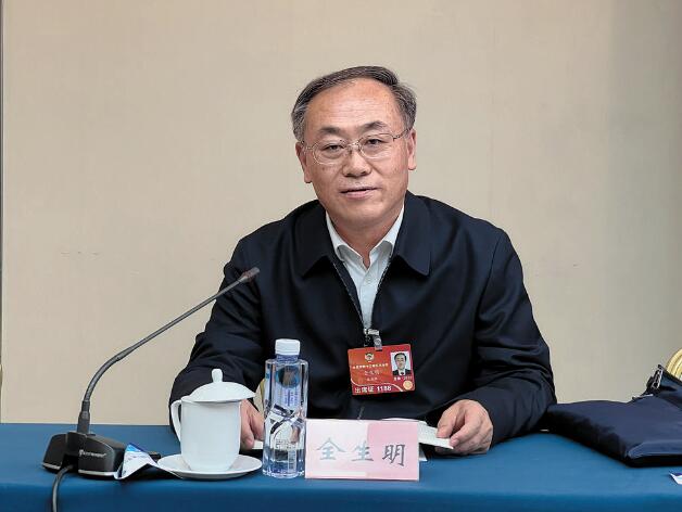 【兩會】國網(wǎng)電動汽車服務(wù)有限公司董事長、黨委書記全生明：加快構(gòu)建交通能源融合發(fā)展體系 促進車與電網(wǎng)協(xié)同互動