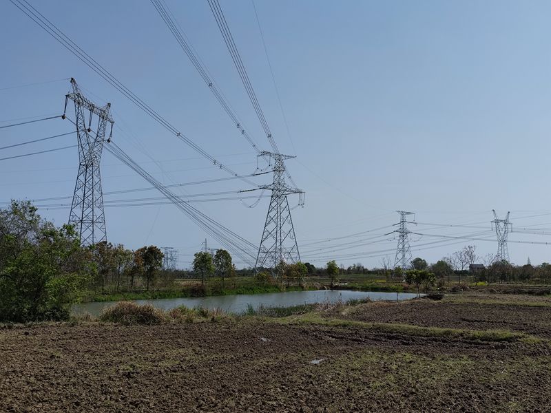 歷時(shí)103天,這項(xiàng)工程完工將進(jìn)一步優(yōu)化三峽地區(qū)電網(wǎng)結(jié)構(gòu)