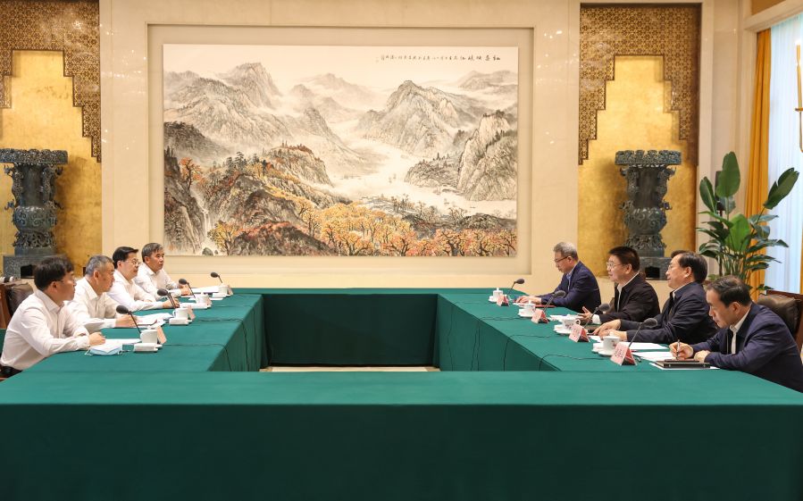 雷鳴山、韓君拜會(huì)湖北省委書記王蒙徽、省長王忠林