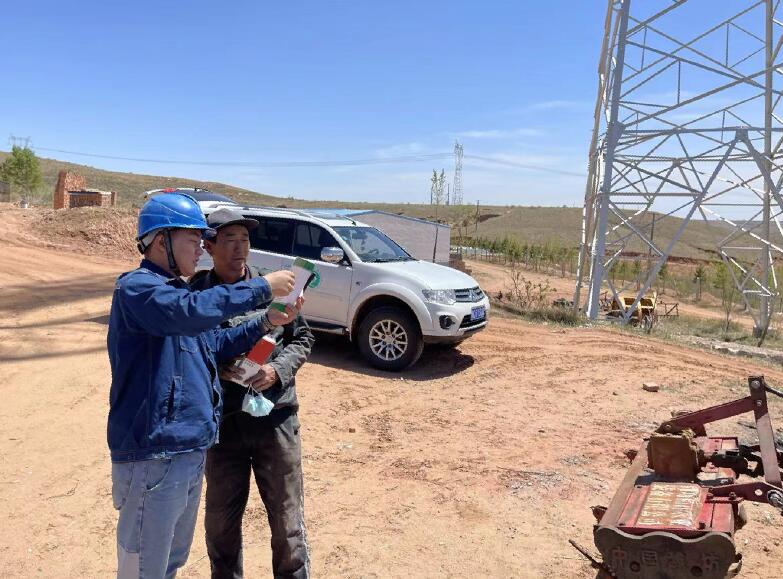 烏海超高壓供電公司：與外力破壞作斗爭，嚴守線路安全
