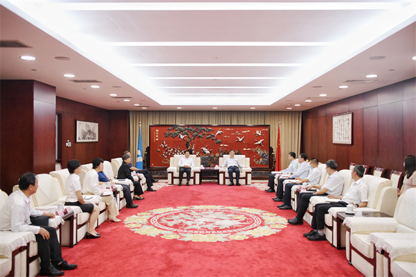 溫樞剛會(huì)見王思強(qiáng)