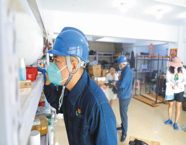 倪雪山:真誠服務(wù)每一位客戶