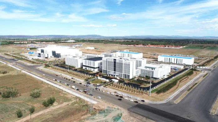 三峽集團(tuán)在“草原云谷”，打造一座“源網(wǎng)荷儲(chǔ)”樣板間