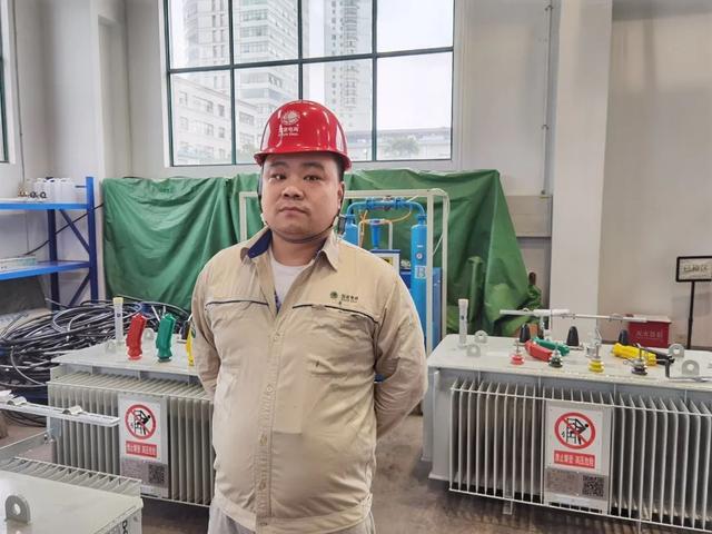 伏亦菲：深耕電網(wǎng)二十年，這位80后始終奮斗在前線
