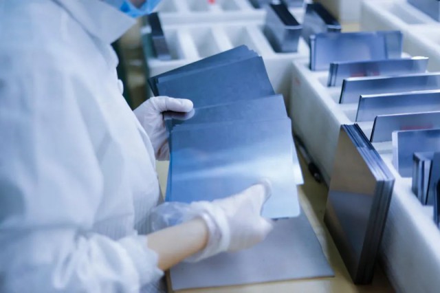 【索比月報(bào)】產(chǎn)量上升，新增產(chǎn)能逐步爬坡，新舊勢(shì)力繼續(xù)內(nèi)卷 ——9月光伏硅片市場(chǎng)總結(jié)