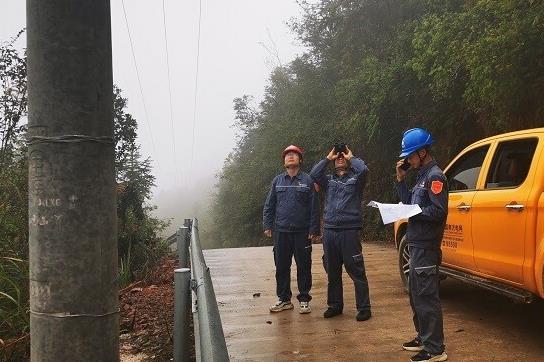 廣西荔浦:多舉措應對寒潮 全力保障供電穩(wěn)定