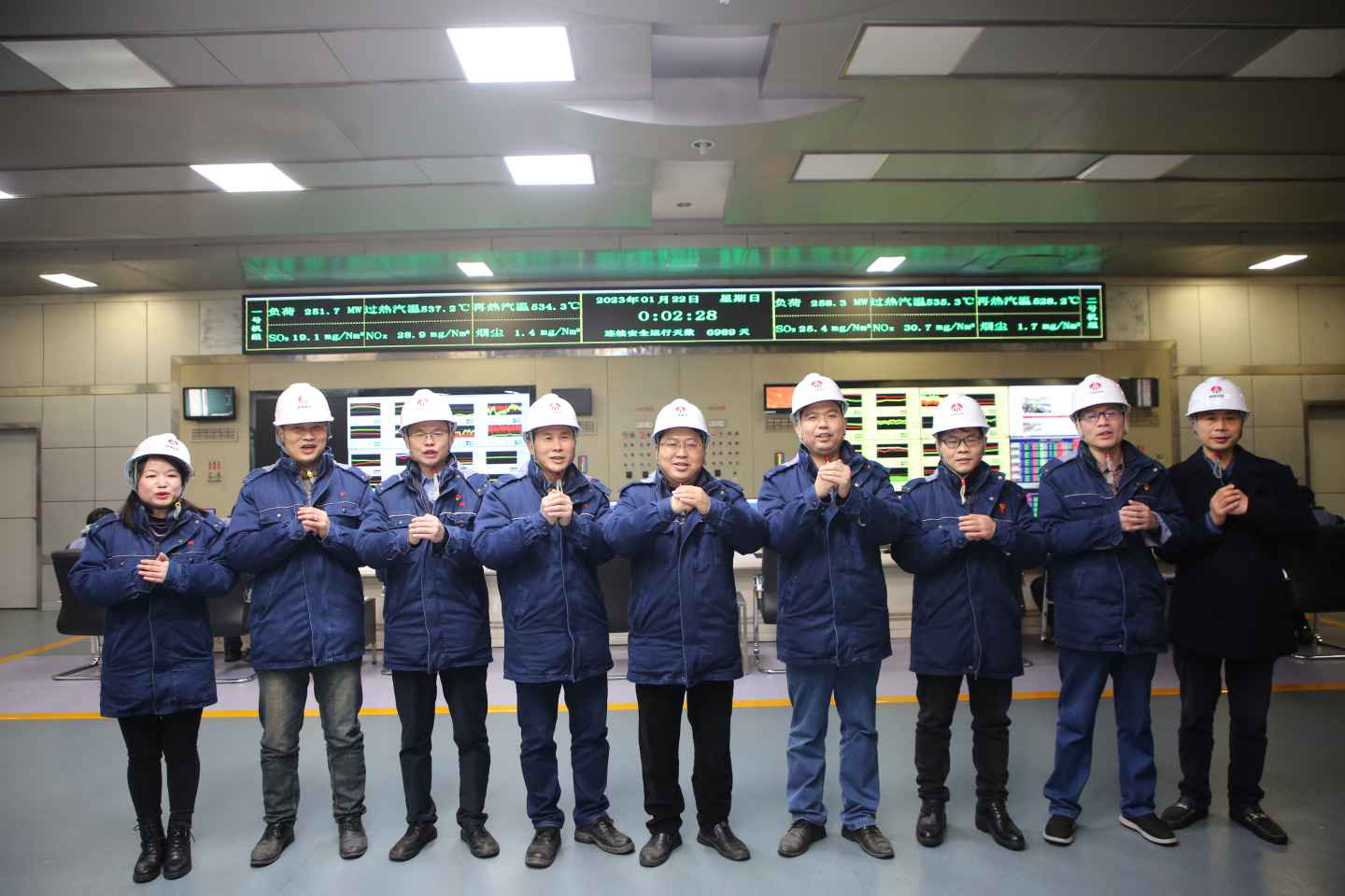 陜煤石電除夕慰問(wèn)送溫暖，崗位堅(jiān)守幸?！巴谩保╰oo）