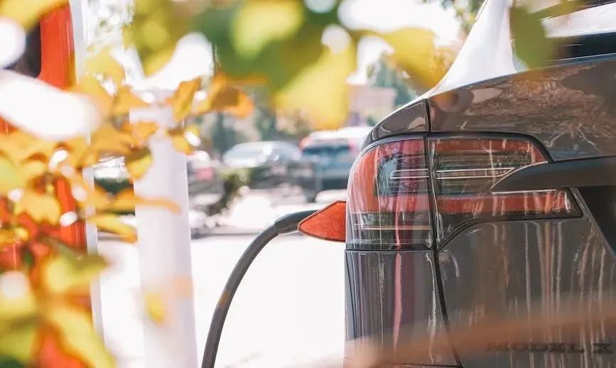 國補退出，新能源汽車掀起價格戰(zhàn)