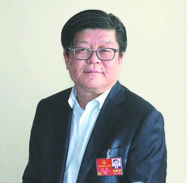 推動綠色產(chǎn)業(yè)發(fā)展 助力實現(xiàn)“雙碳”目標(biāo)——訪全國人大代表、金晶(集團)有限公司董事長王剛