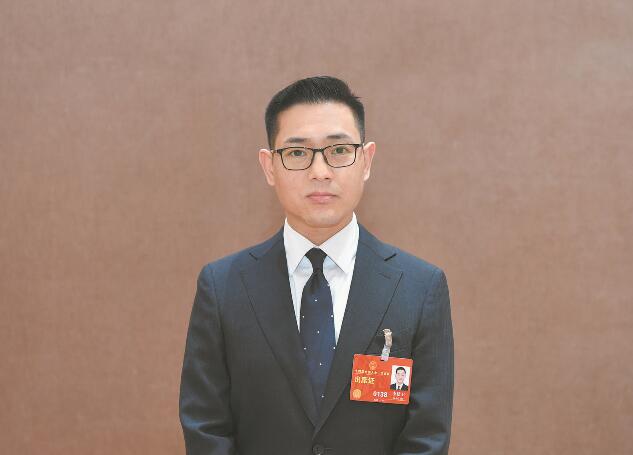 推動清潔能源發(fā)展 促進綠色低碳轉(zhuǎn)型——訪全國人大代表、河北寶信物流有限公司總經(jīng)理