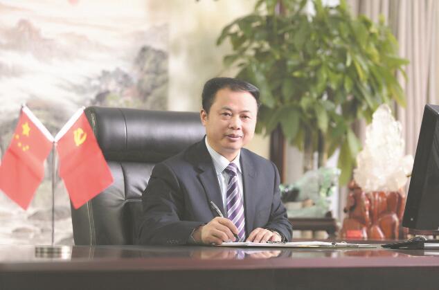 全國(guó)人大代表、天能控股集團(tuán)有限公司董事長(zhǎng)張?zhí)烊危喊l(fā)揮科技創(chuàng)新主力軍作用 推動(dòng)儲(chǔ)能產(chǎn)業(yè)高質(zhì)量發(fā)展