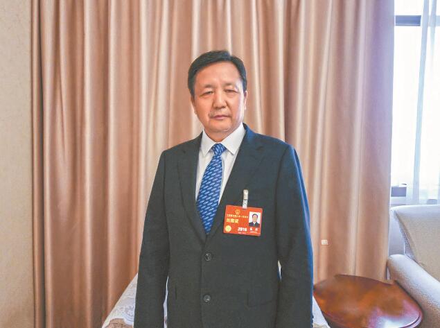 新型電力系統(tǒng)建設(shè)為電力裝備制造業(yè)帶來新機(jī)遇——訪全國人大代表，全國工商聯(lián)副主席，特變電工股份有限公司黨委書記、董事長張新