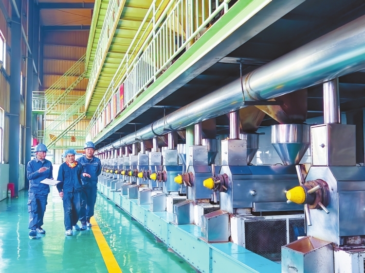 云南電網(wǎng)公司多措并舉保障電網(wǎng)安全穩(wěn)定運(yùn)行，助力經(jīng)濟(jì)社會(huì)發(fā)展