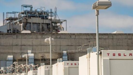 特斯拉一季度儲能電池安裝量飆升3倍半，創(chuàng)歷史新高