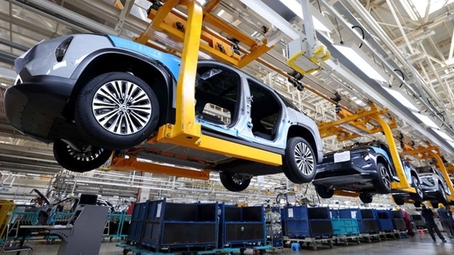 新能源汽車“賽道”，我國技術(shù)全面“超車”要多久?