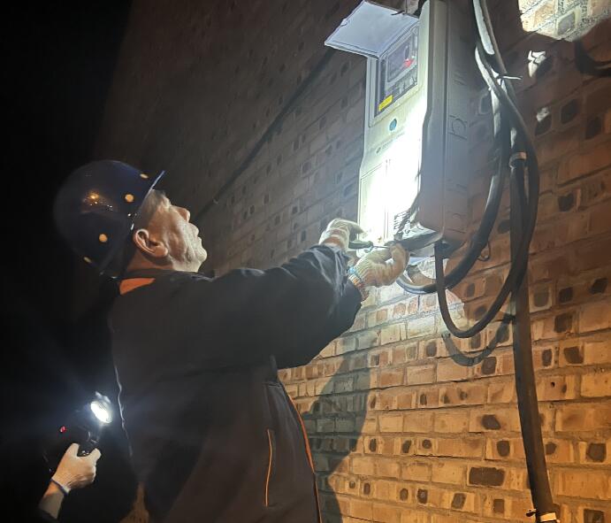 豐鎮(zhèn)供電公司開展查處安全隱患、保障供用電質(zhì)量專項(xiàng)用電檢查行動(dòng)