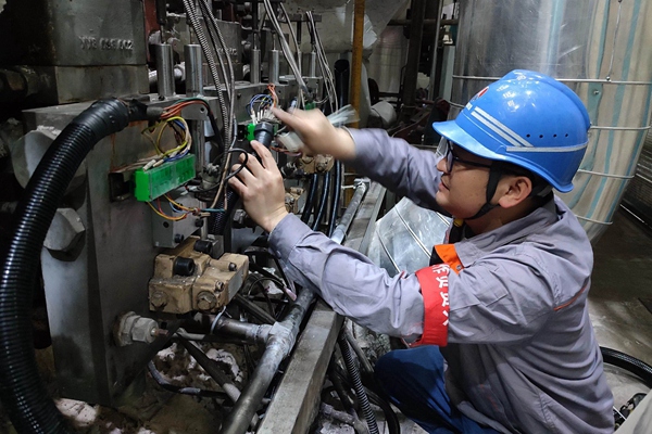 曹澤學:青春路上的奮進者