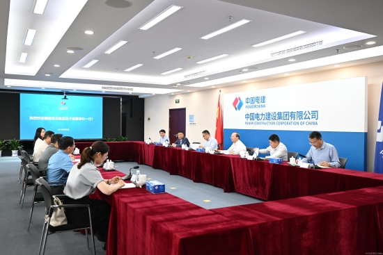 中國電建黨委常委、副總經(jīng)理徐鵬程與漳龍集團黨委書記、董事長吳子毅會談