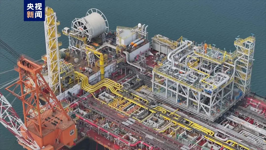 全球首艘!“海上石油加工廠”，交付了!