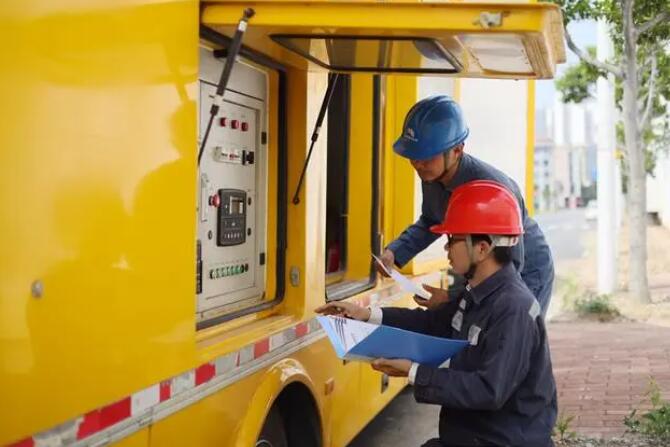 廣西靈山供電局:高考保電 為夢護航