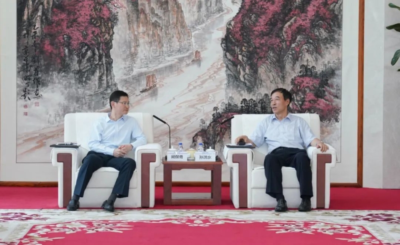 中國(guó)能建黨委副書(shū)記、總經(jīng)理孫洪水與郴州市委副書(shū)記、市長(zhǎng)闞保勇會(huì)談