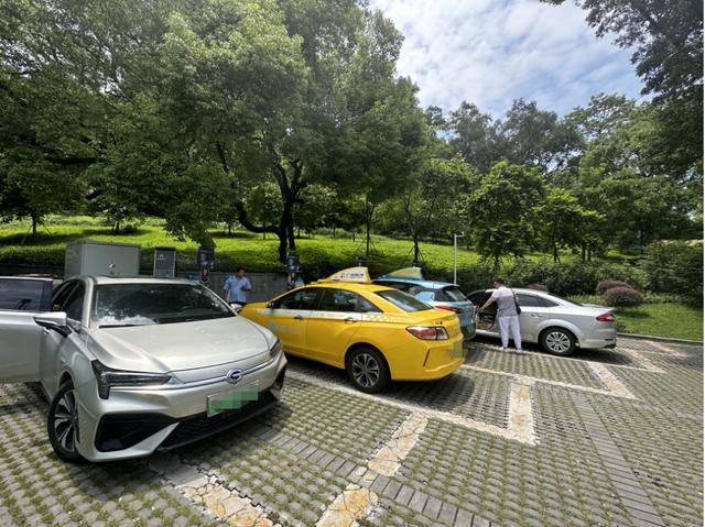 調查丨多地充電樁電價漲幅20%以上，分時電價與行業(yè)競爭多方博弈