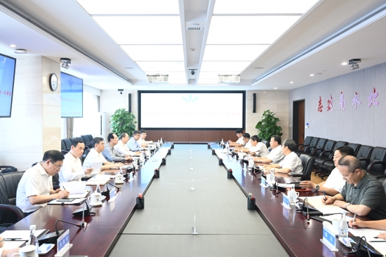 中國電建黨委書記、董事長丁焰章與中國南水北調集團黨組書記、董事長蔣旭光會談