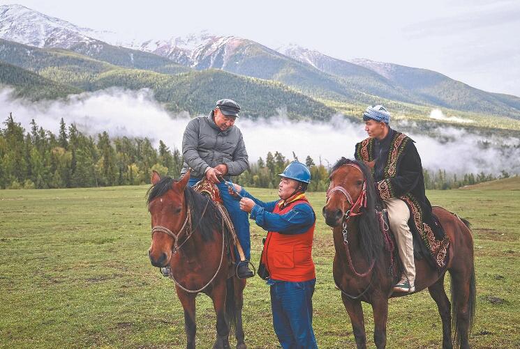 賽力別克·哈楞別克： 扎根西北第一村，一生做好一件事
