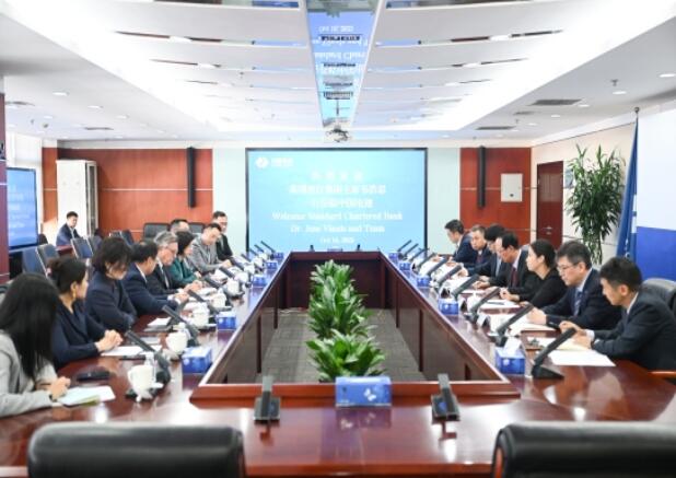 中國電建黨委書記、董事長丁焰章會見渣打集團(tuán)主席韋浩思