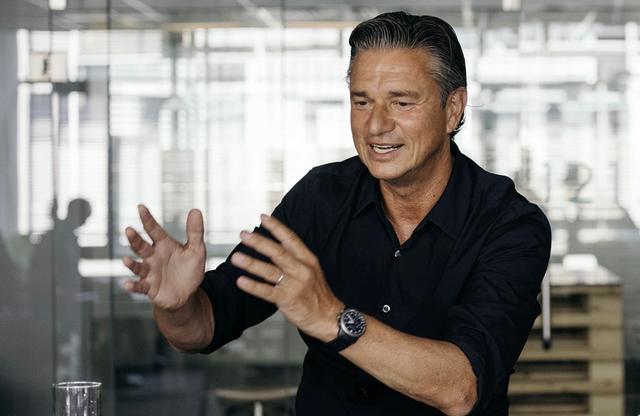 外媒:保時(shí)捷高管抨擊歐盟對(duì)中國電動(dòng)汽車發(fā)起調(diào)查,稱反對(duì)對(duì)華搞關(guān)稅戰(zhàn)