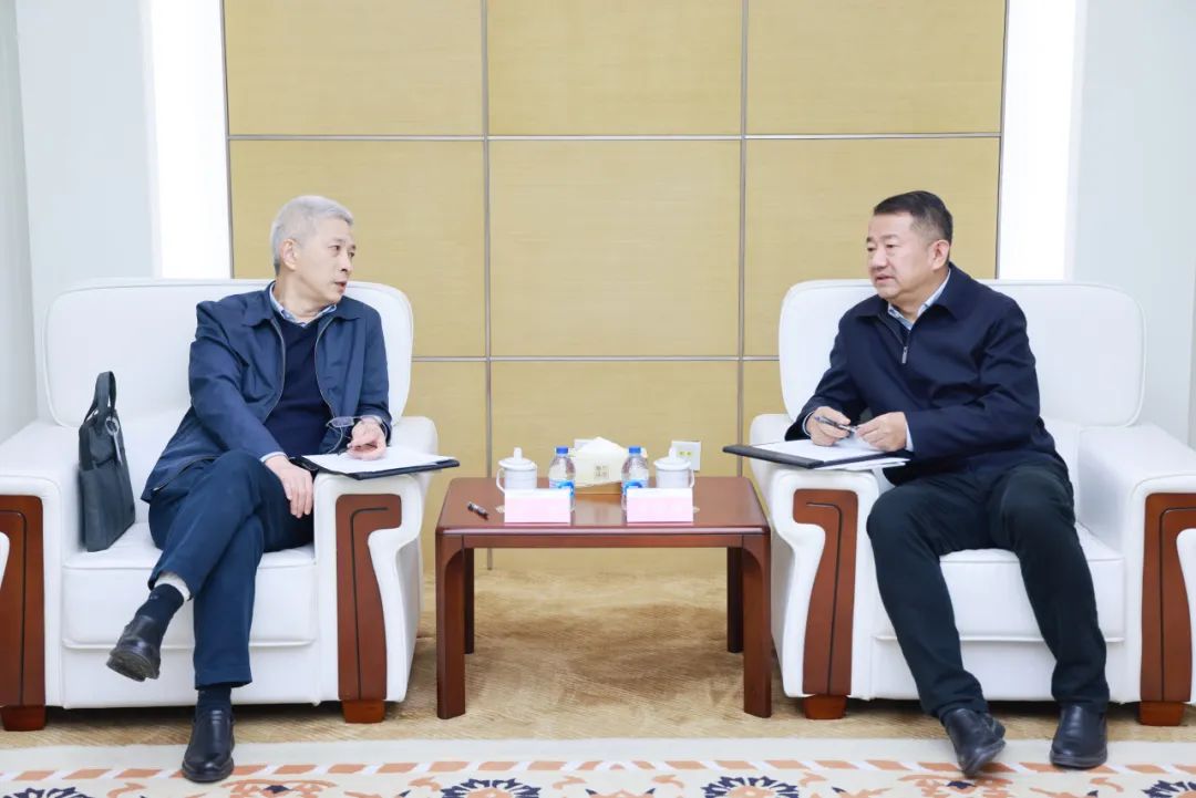 中國一重集團(tuán)黨委書記、董事長徐鵬一行拜訪大唐環(huán)境黨委書記、董事長朱利明