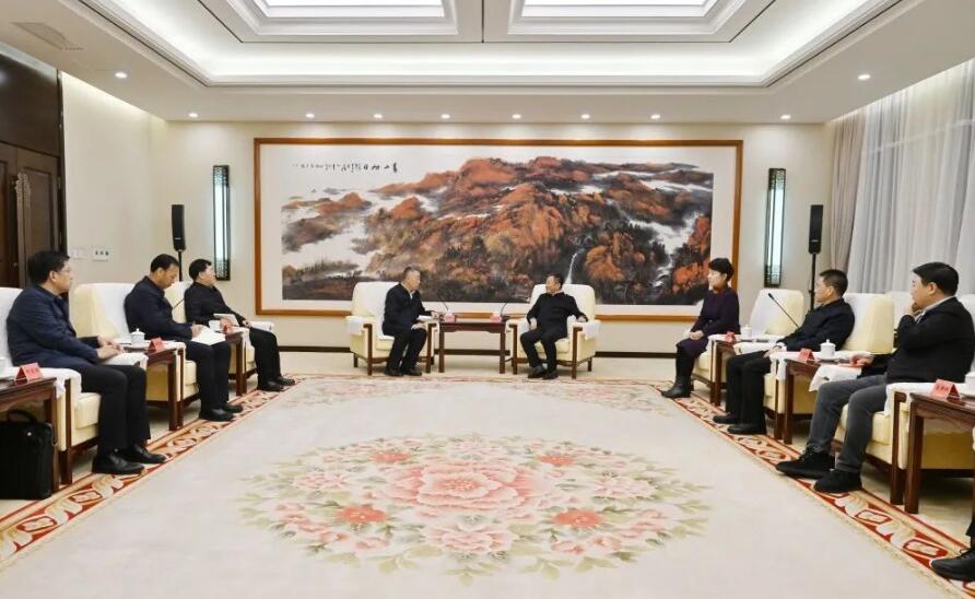 三峽集團董事長、黨組書記雷鳴山拜會內(nèi)蒙古自治區(qū)黨委書記孫紹騁、自治區(qū)主席王莉霞