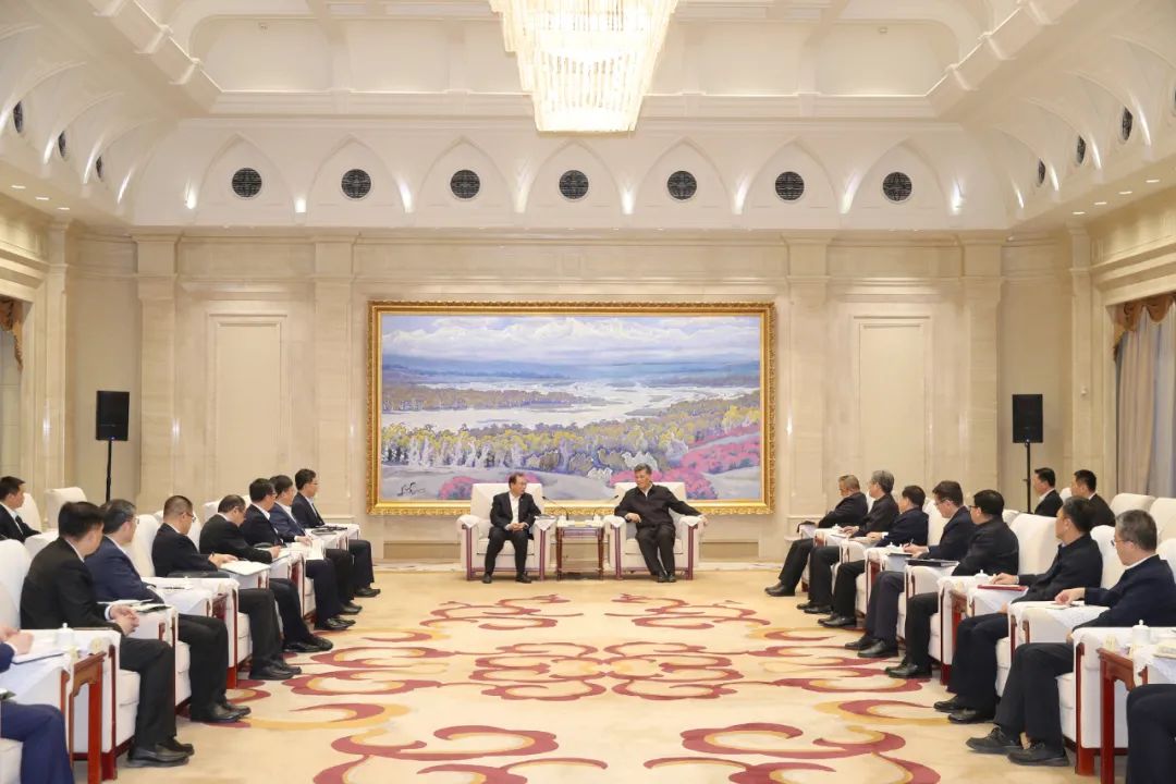 華電集團黨組書記、董事長江毅拜會新疆維吾爾自治區(qū)主要領(lǐng)導(dǎo)