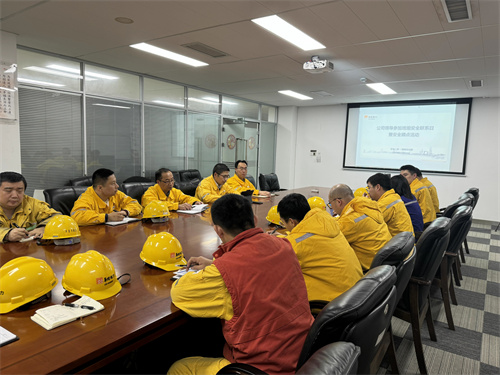 華潤電力南京公司黨委委員、副總經(jīng)理陳超虎參加一期戊值安全聯(lián)系日暨安全蹲點活動