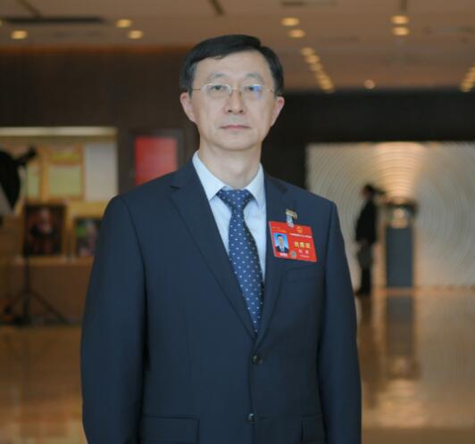 【兩會(huì)好聲音】國(guó)網(wǎng)江西省公司總經(jīng)理、黨委副書(shū)記劉勇：建設(shè)數(shù)智化堅(jiān)強(qiáng)電網(wǎng)，更好保障能源安全、服務(wù)“雙碳”目標(biāo)